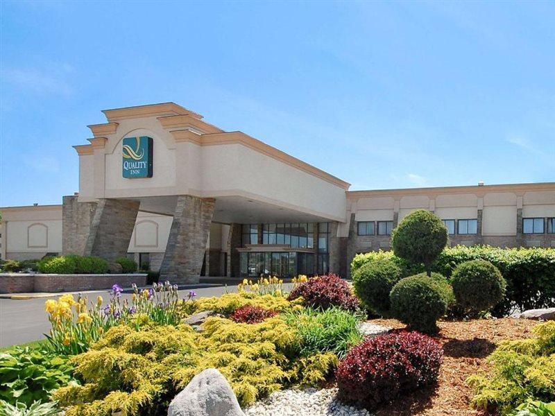 Quality Inn & Conference Center Съмърсет Екстериор снимка
