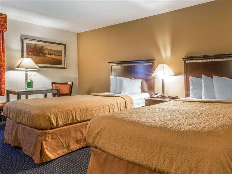 Quality Inn & Conference Center Съмърсет Екстериор снимка