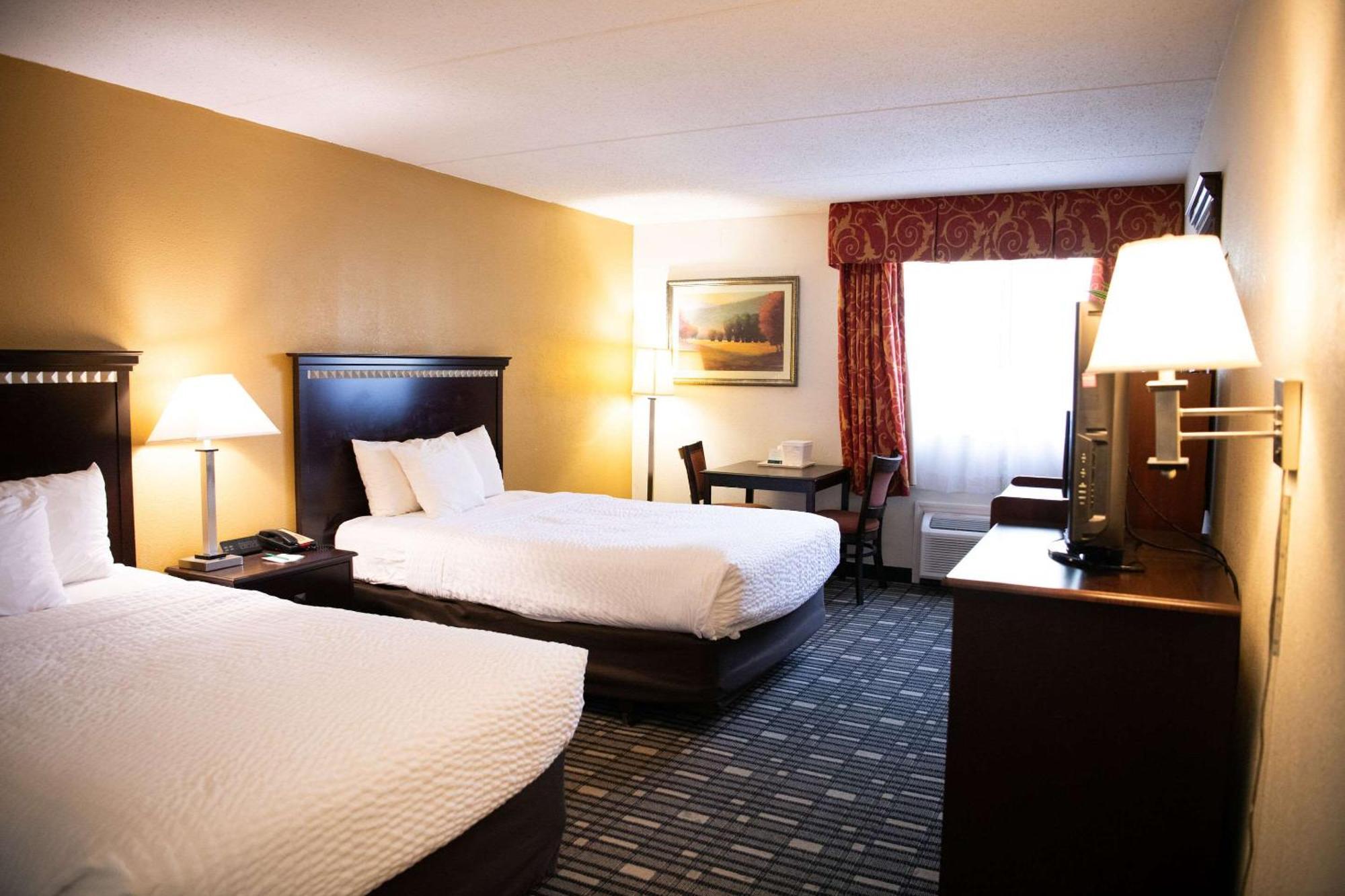 Quality Inn & Conference Center Съмърсет Екстериор снимка
