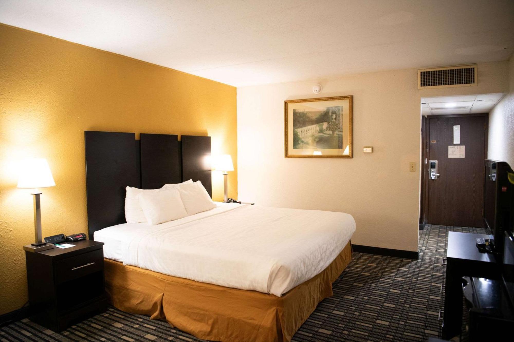 Quality Inn & Conference Center Съмърсет Екстериор снимка