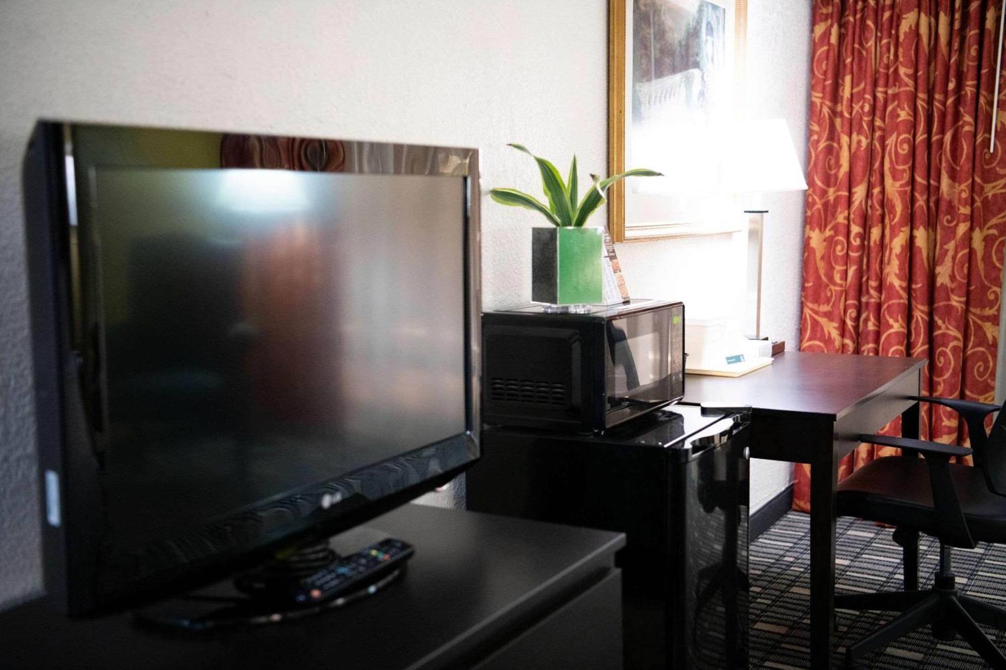 Quality Inn & Conference Center Съмърсет Екстериор снимка