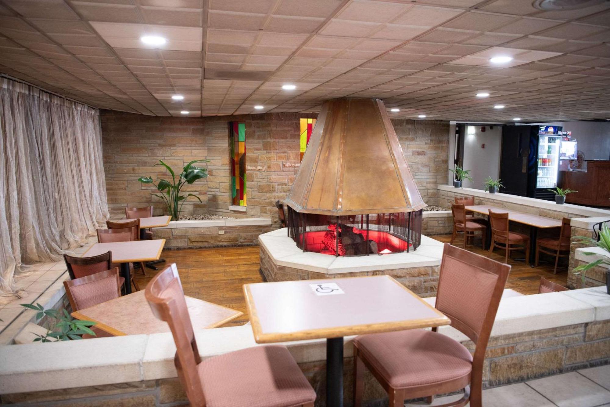 Quality Inn & Conference Center Съмърсет Екстериор снимка