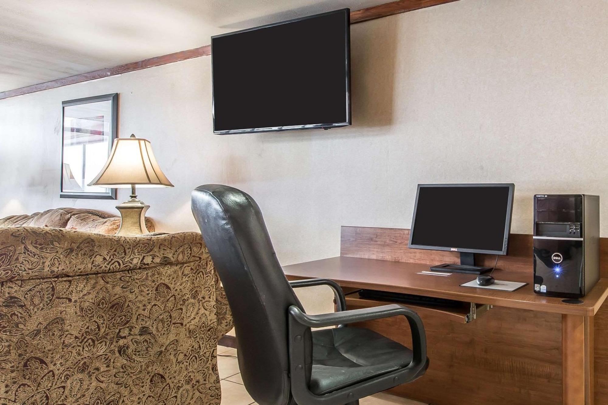 Quality Inn & Conference Center Съмърсет Екстериор снимка