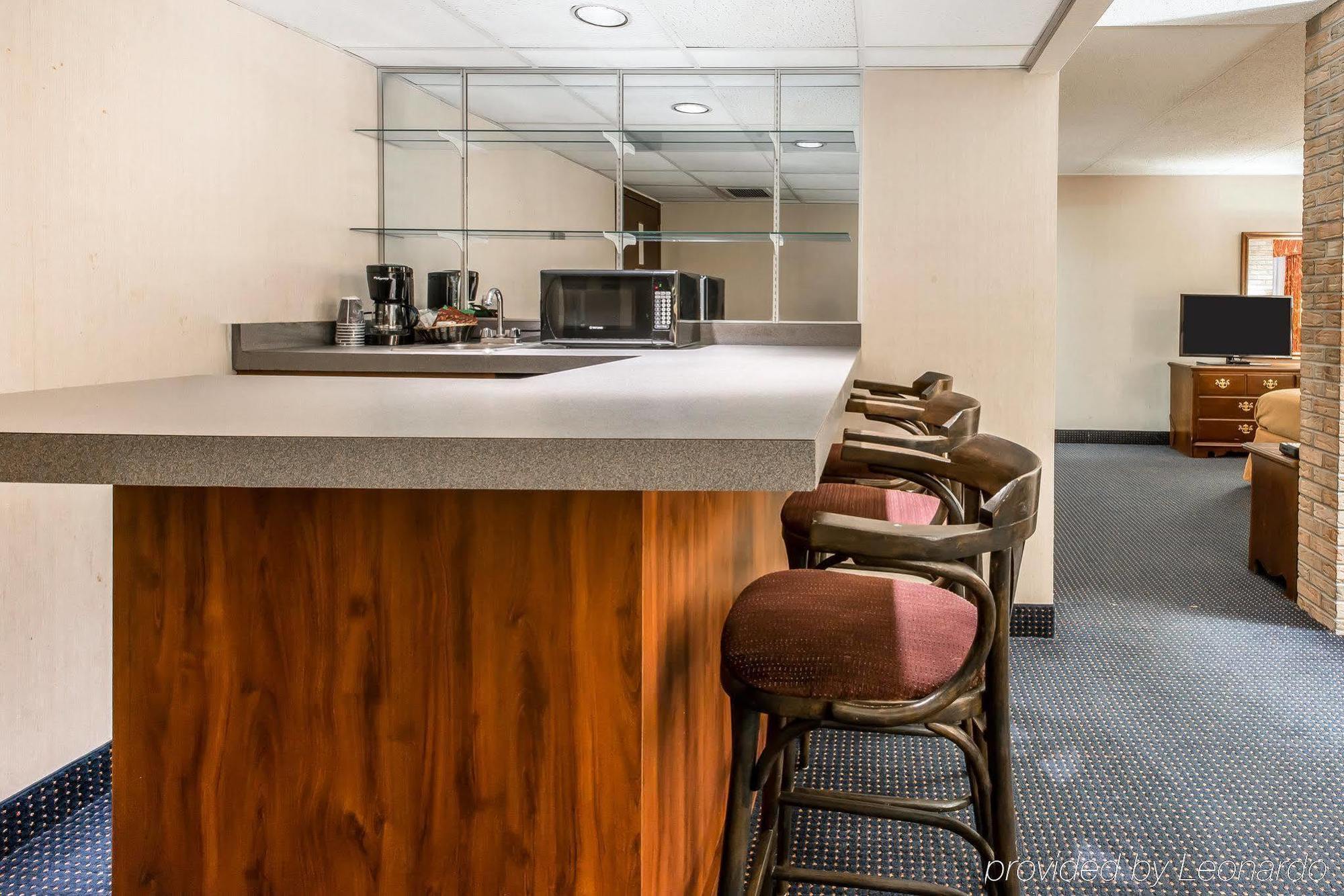 Quality Inn & Conference Center Съмърсет Екстериор снимка